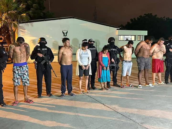 OPERATIVO “RENACER” DEJA SIETE DETENIDOS POR MICROTRÁFICO EN MANTA