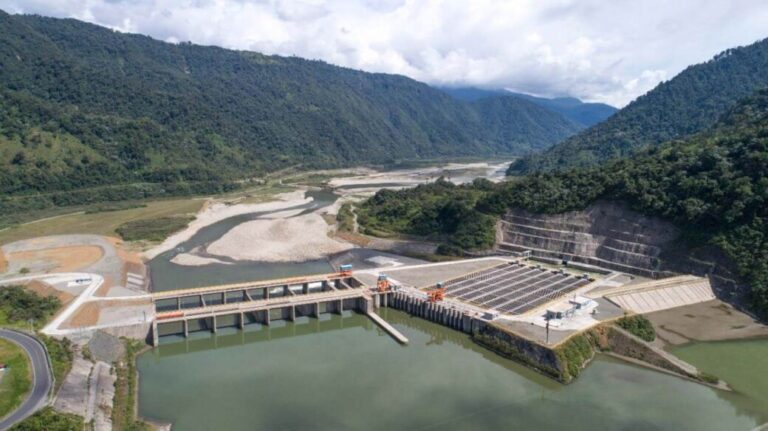 ECUADOR FIRMA ACUERDO CON POWER CHINA PARA OPERACIÓN DE LA CENTRAL COCA CODO SINCLAIR