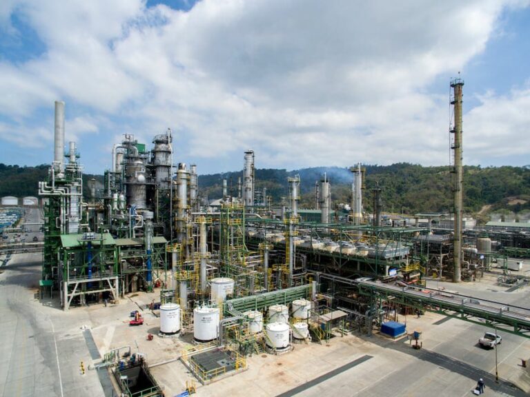 PRODUCCIÓN DE GASOLINA, DIÉSEL Y GAS DOMÉSTICO CAE A MÍNIMOS HISTÓRICOS EN ECUADOR